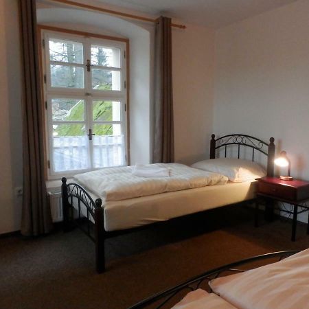 Sporkuv Mlyn Hotel Dvůr Králové nad Labem Buitenkant foto